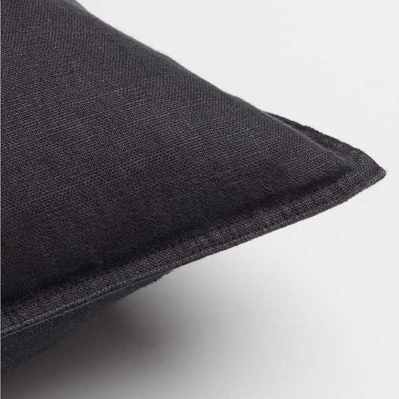 H&M 20 x 20 Charcoal Washed Linen Cushions + Covers - Picture 3 of 8